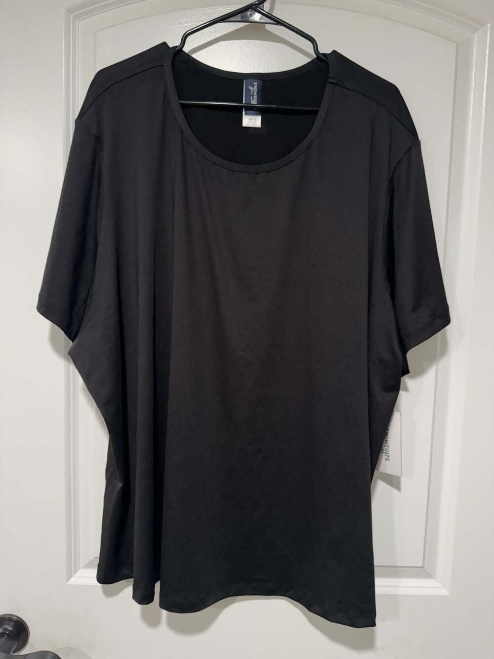NWT Plus Size Black Swim Cover Up Rash Guard Swim Tee 34/36 UPF Beach - Picture 1 of 7